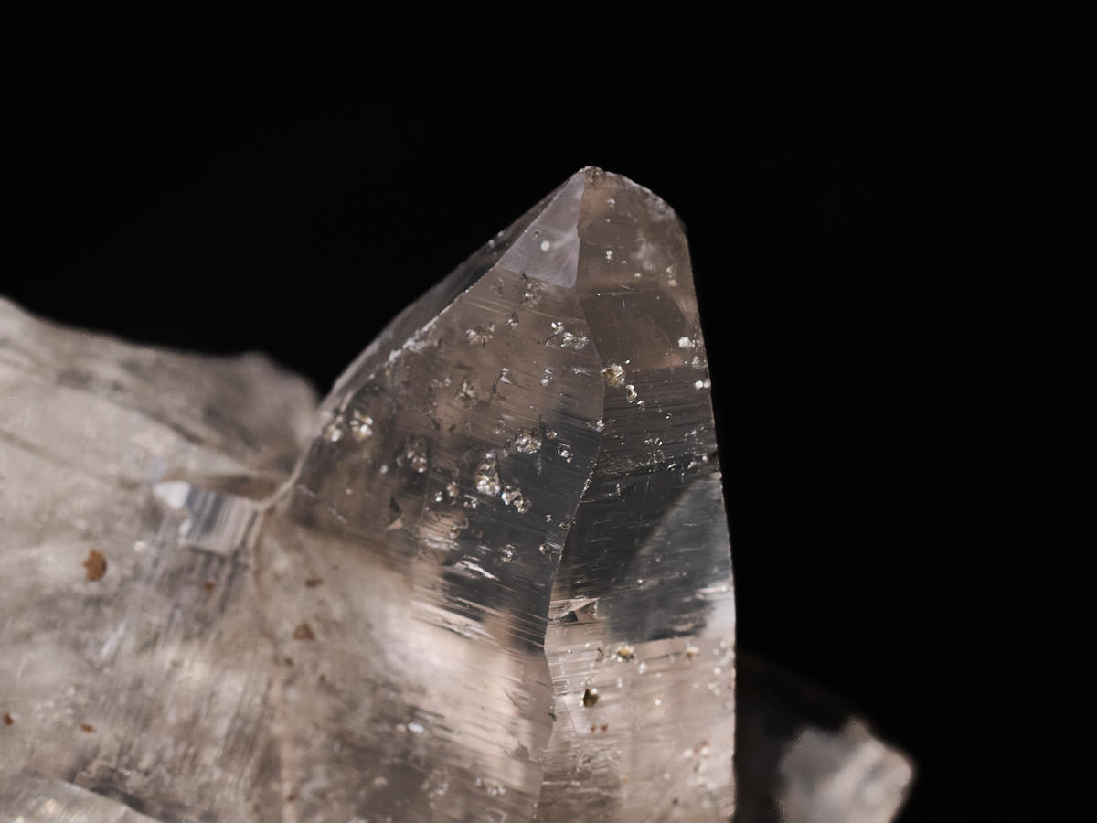 10-hi-sk-914-2-スカルドゥ産　スモーキー水晶（ヒマラヤ）（貫入状）［No.2］_DSC6302.jpg