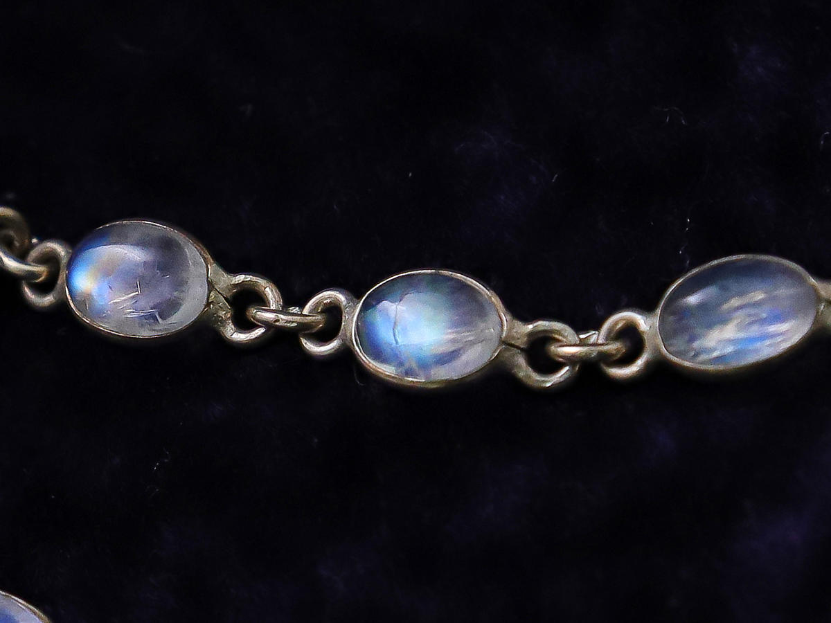 2-br-5-10-1-ブルームーンストーン・ブレスレット［No.1］IMG_5190 1.jpg