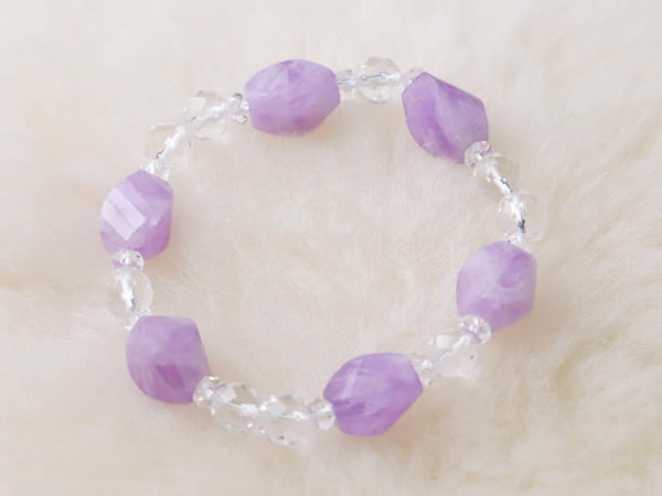 600-br-5-10-3-ラベンダーアメシスト カット水晶・ブレスレット［No.3］IMG_5229-600.jpg