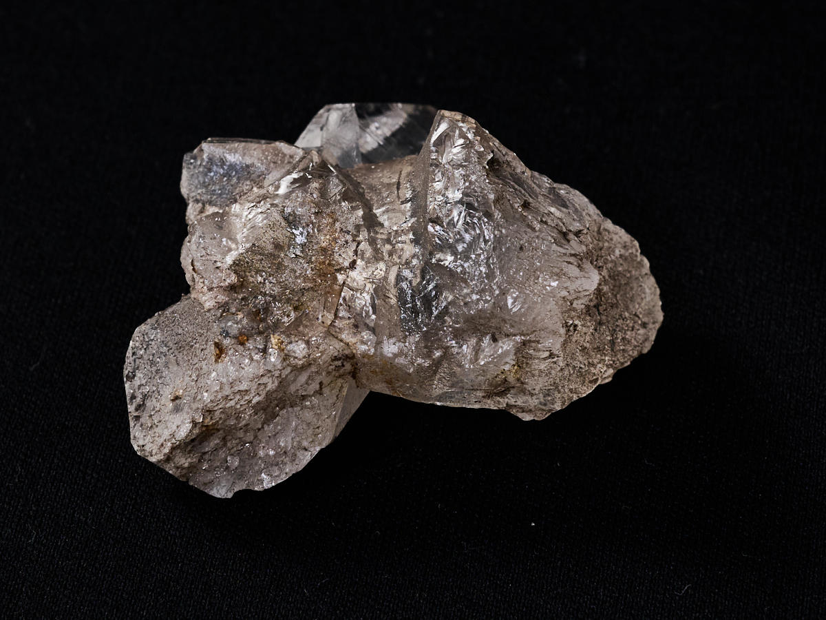 8-hi-sk-914-2-スカルドゥ産　スモーキー水晶（ヒマラヤ）（貫入状）［No.2］_DSC6400.jpg
