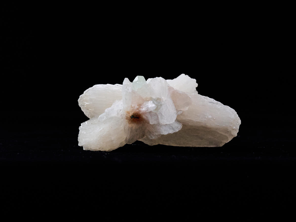 3-st-512-4-スティルバイト   グリーンアポフィライトとヒューランダイト付(全面結晶)の共生鉱物［No.4］_DSC7212.jpg