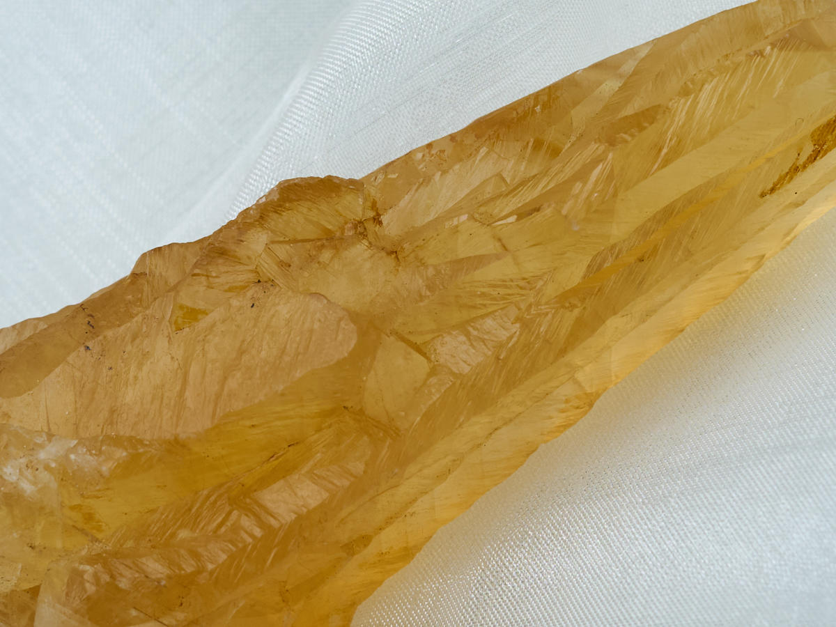 4-ca-512-3-A_ゴールデンカルサイト（Aグレード）［No.3］_DSC5711 1.jpg