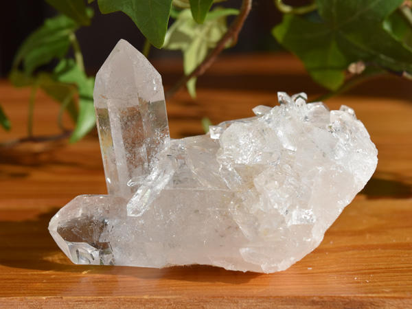 トマスゴンサガ産 水晶クラスター 1.2kg 透明感 水晶 原石 自然石①