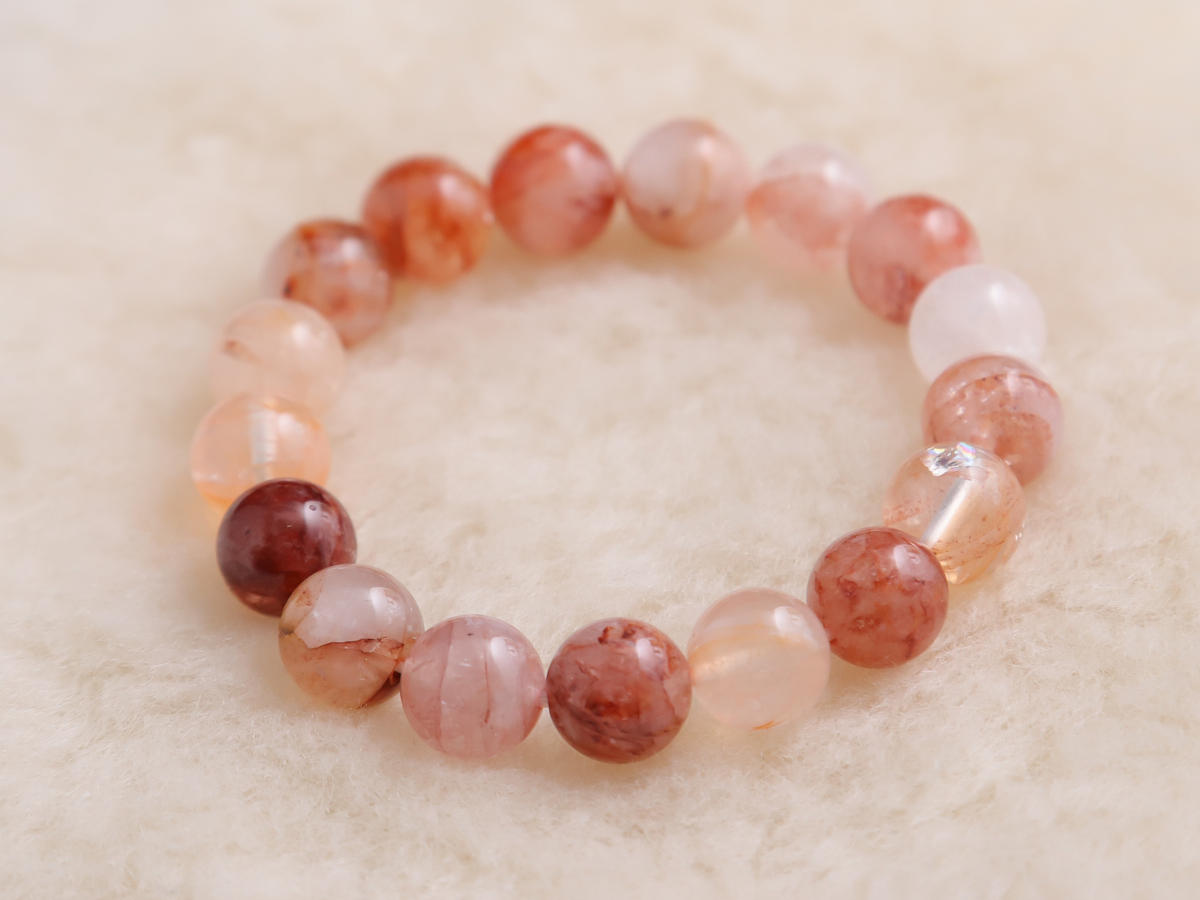 5-br-5-11-1-ヒマラヤレッドクォーツ・ブレスレット（約12mm玉）［No.1］IMG_2227.jpg