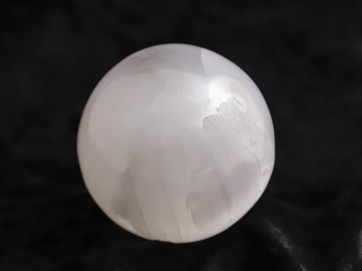 2-se-5-11-2-セレナイト丸玉［No.2］IMG_2107.jpg