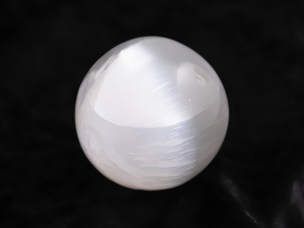5-se-5-11-2-セレナイト丸玉［No.2］IMG_2109.jpg