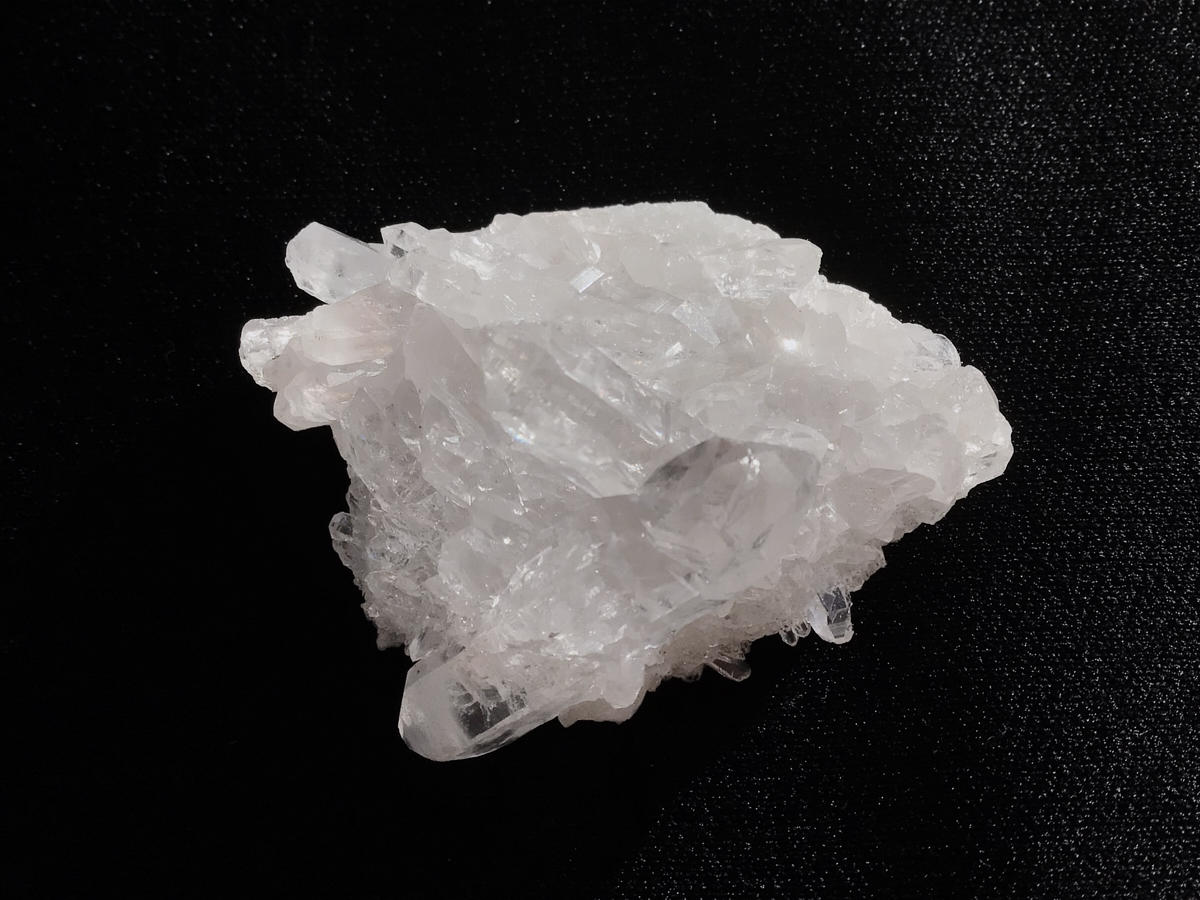 2-hi-ku-250327-4-ヒマラヤ水晶原石（ダブルポイント付クロス水晶） クル産［No.4］IMG_0974.jpg