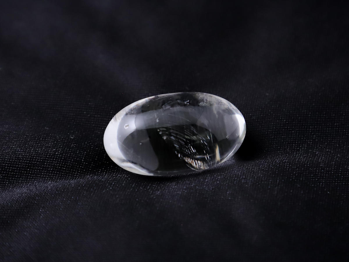1hi-ta-5-929-11-ヒマラヤ水晶　Aグレード・楕円形［No.11］IMG_5243.jpg