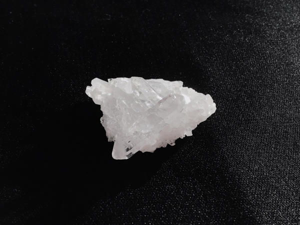 600-hi-ku-250327-4-ヒマラヤ水晶原石（ダブルポイント付クロス水晶） クル産［No.4］IMG_0971.jpg