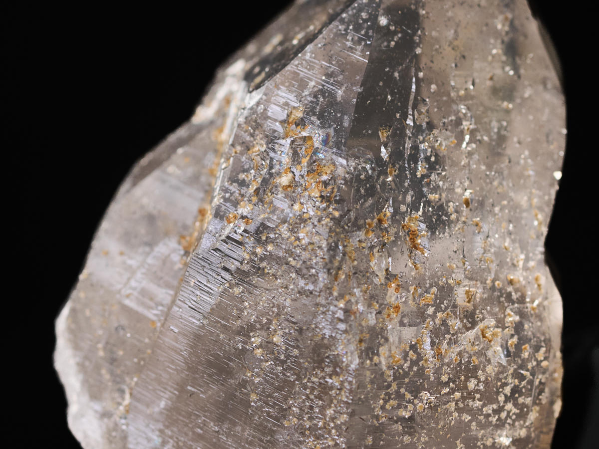 6-hi-sk-914-3-スカルドゥ産　スモーキー水晶（ヒマラヤ）（虹入）［No.3］_DSC6305.jpg