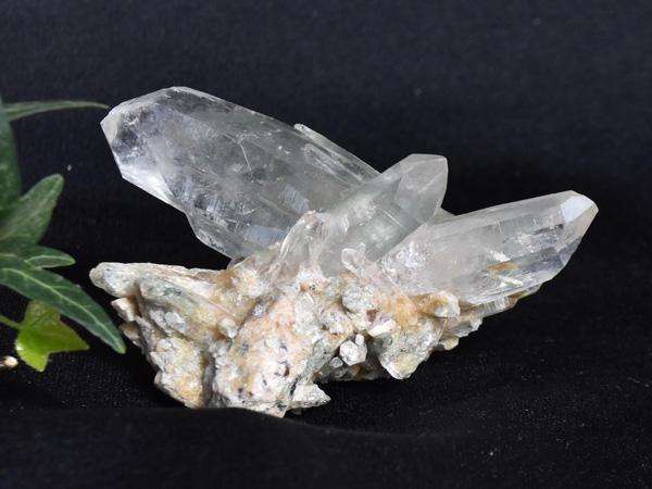 ヒマラヤ水晶原石クラスター(群晶) カソル産 ガーデンクォーツGA-2 