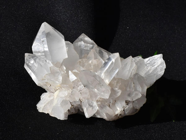 人気商品!! 天使の輝き!約400g☆カテドラル水晶クラスター(龍穴あり