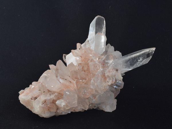 himalayan_crystal_cluster_pk-1-600.jpg himalayan_crystal_cluster_pk-1-600.jpg