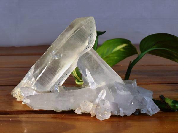 himalayan_crystal_cluster_r7-600-1s.jpg himalayan_crystal_cluster_r7-600-1s.jpg