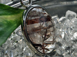 rutilated-quartz-5-300.jpg